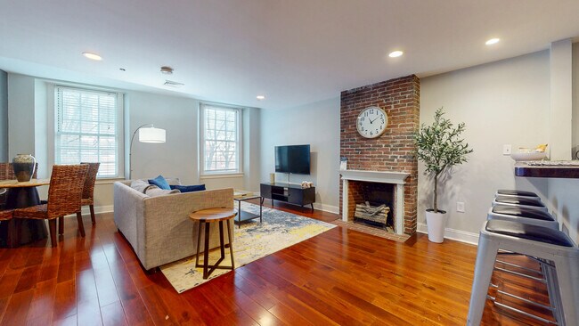 15 Union St Unit 2