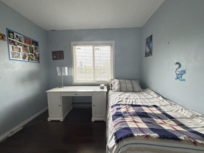 Photo - 2 bedroom in Burnaby BC V5E 1A4