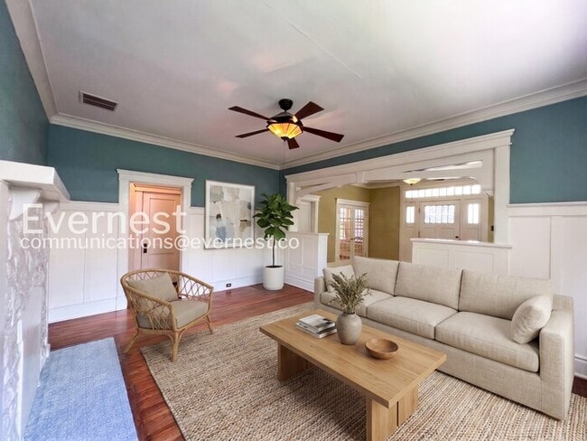 Photo - 2 Bed/1 Bath Home with Fenced Yard / Available Now!