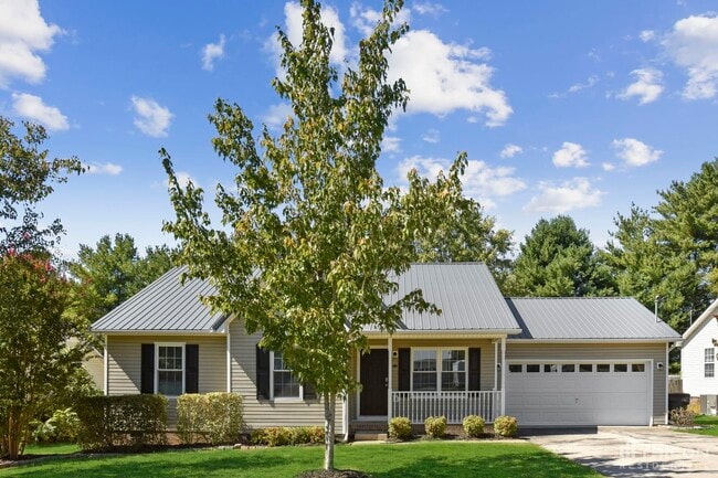 Building Photo - 712 Paige Ct