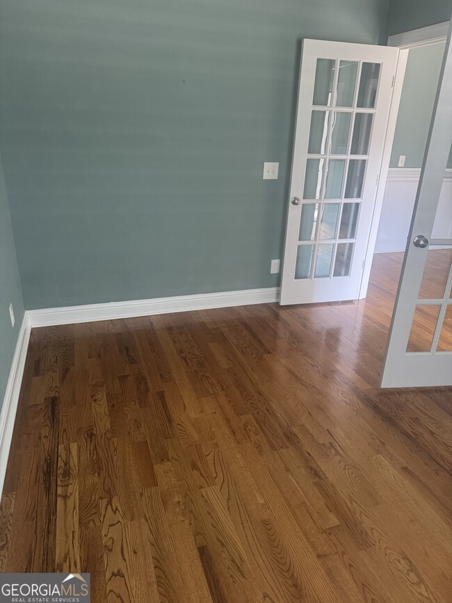 Photo - 338 Ivystone Dr