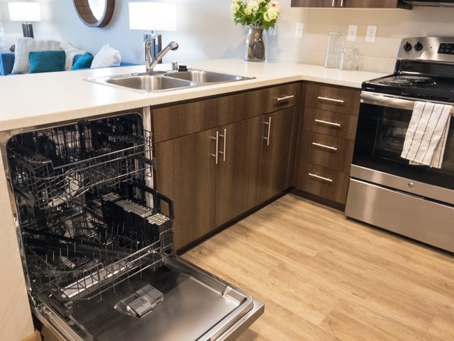 Spyglass Hill Apartments