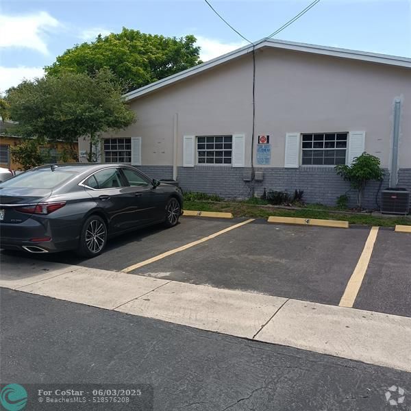 Building Photo - 1845 NW 55th Ave Rental