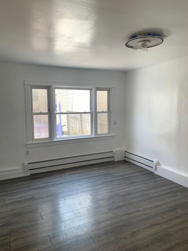 Photo - 2208 N Lorel Ave