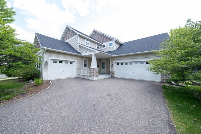 Building Photo - 15515 59th Pl N