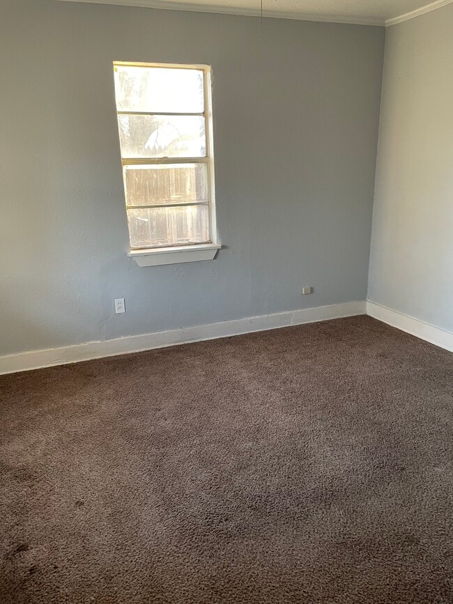 Photo - 110 S Alabama St