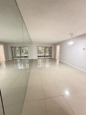 Photo - 301 Norwood Terrace