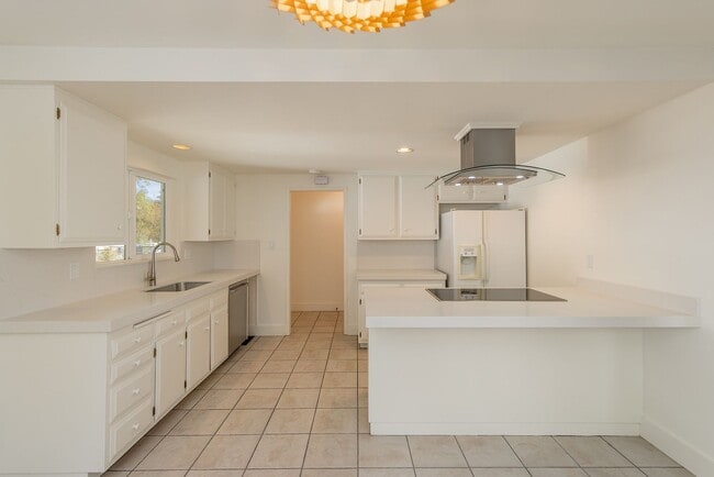 1162 Camille Dr