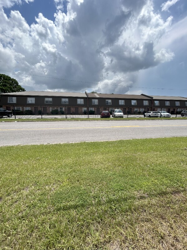 Photo - 3200 Hospital Rd Apartment Unit 25