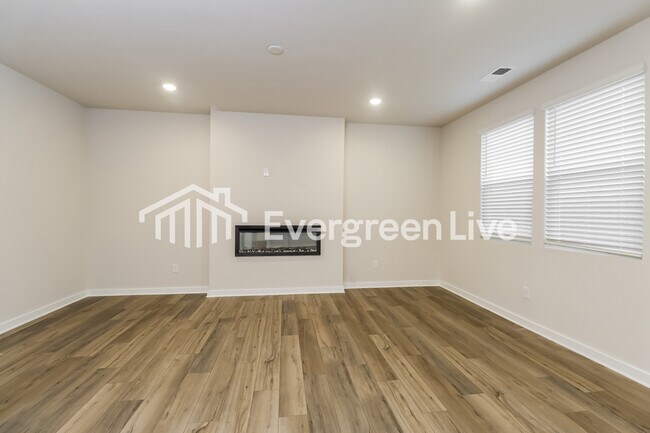 Photo - 2433 Appalachian Trl Dr