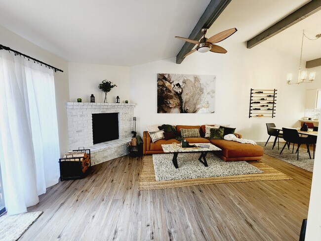 Photo - 155 S Canyon Diablo Rd Condo