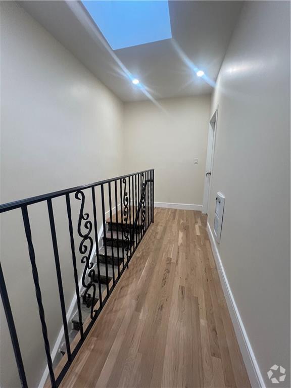 Building Photo - 7524 13th Ave Unit 2R Rental