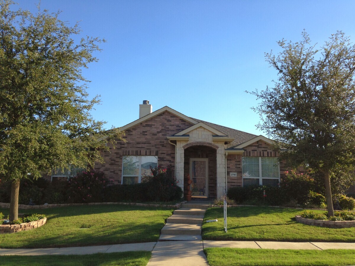 Photo - 2741 Chalmers Ct House