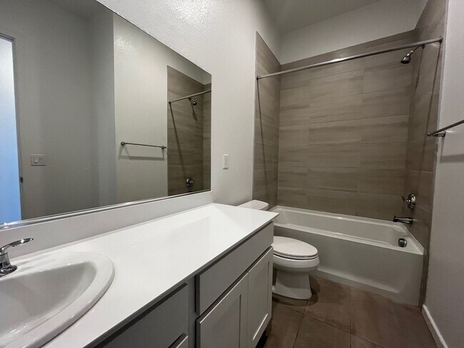 Photo - Modern 3-Bedroom Home in Skye Canyon Ranch...