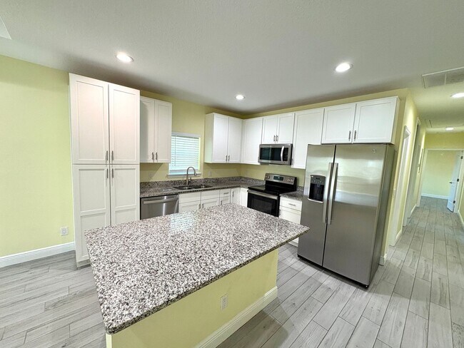 Photo - 621 E Virginia Ave Unit 111