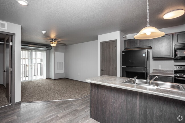 1HAB, 1BA - 602 ft² - Blue Ridge Commons