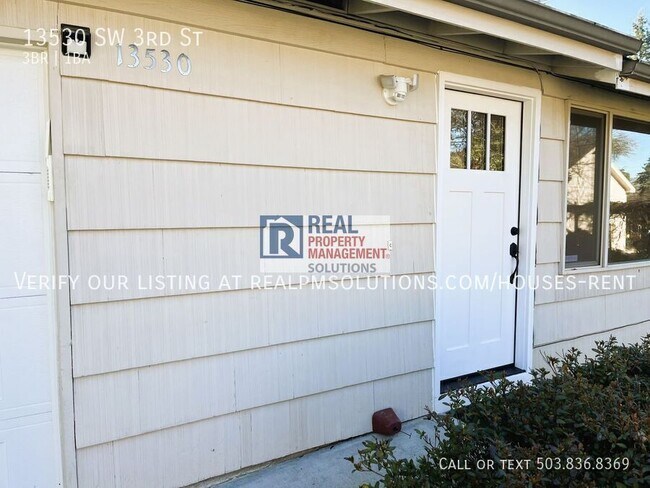Photo - 13530 SW 3rd St