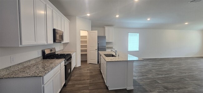 Photo - 3046 Lake Crest Dr