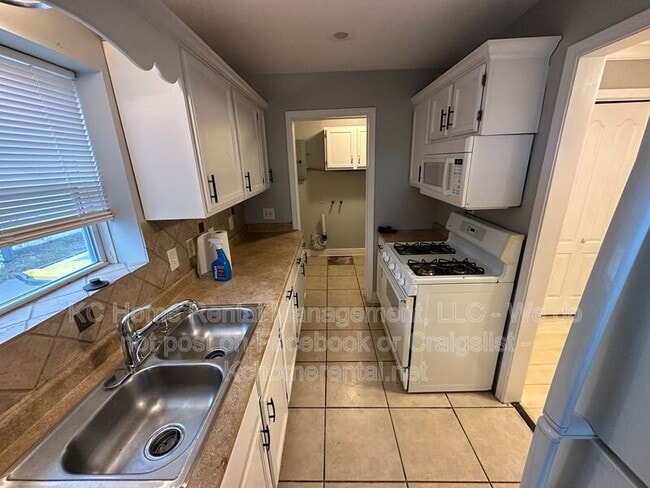 Photo - 4343 Myrtle Ave