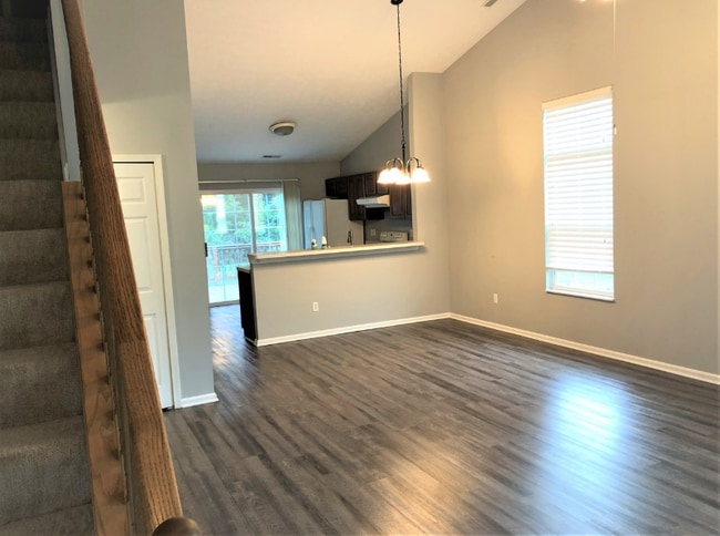 Photo - 8572 Mandell Dr
