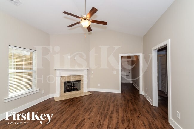 Photo - 5521 Park Side Rd