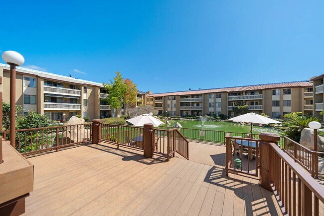 1855 Diamond St Unidad 207