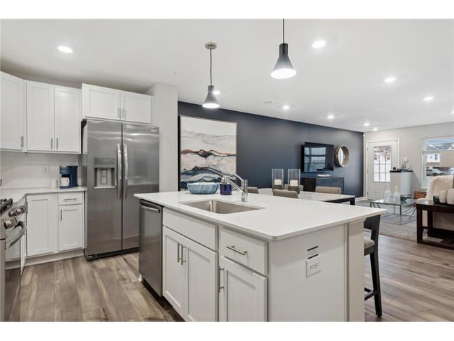 Photo - 5289 Long Pointe Pass