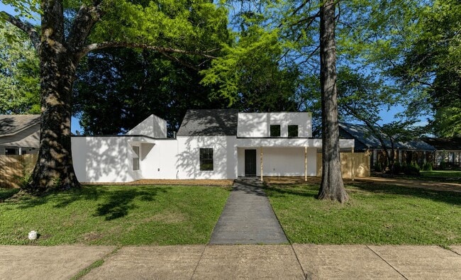 Building Photo - 3116 Domar St