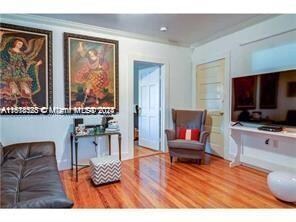 Photo - 4501 Prairie Ave