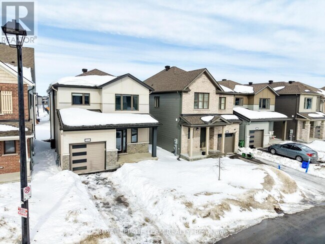 Photo - 1019 Showman St