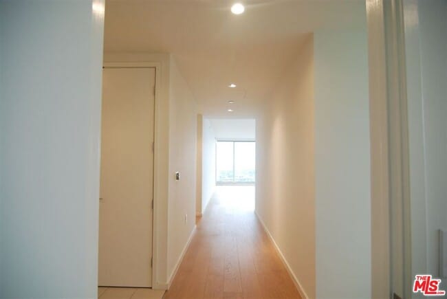 Photo - 889 Francisco St Unit 3406