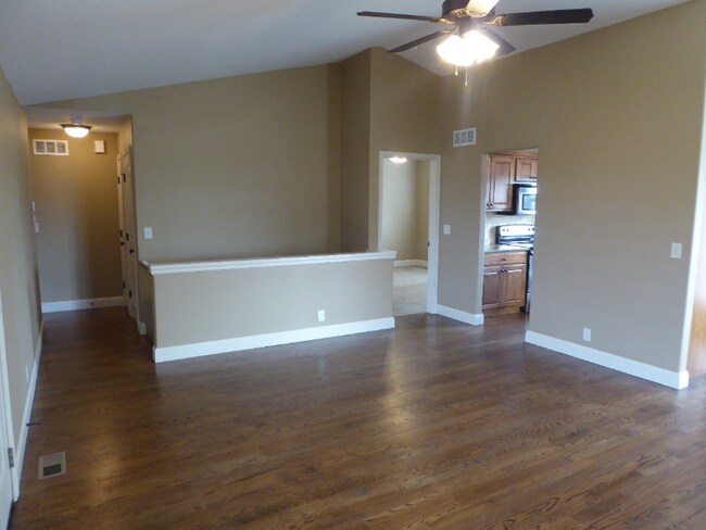 Photo - 5912 N Millsboro St