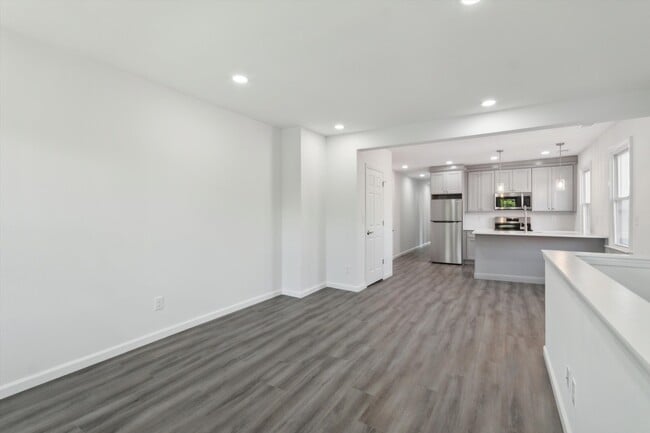 Photo - 146 Nassau St