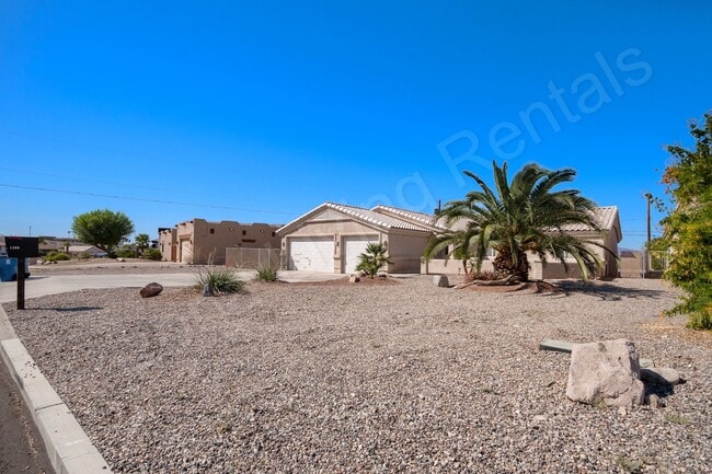 Photo - YOUR DREAM HOME AWAITS!