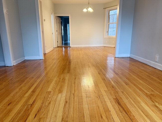 Photo - 4527 N Christiana Ave Unit Floor 1