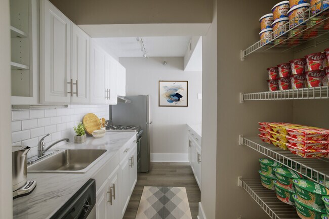 Photo - 320 N. Michigan