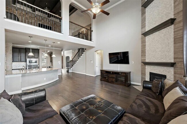 Photo - 8501 High Summit Ln