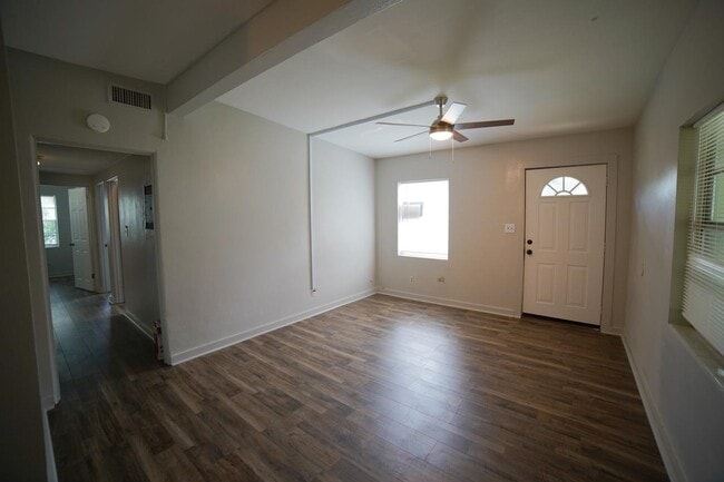 Building Photo - 1015 Joe Louis St Rental