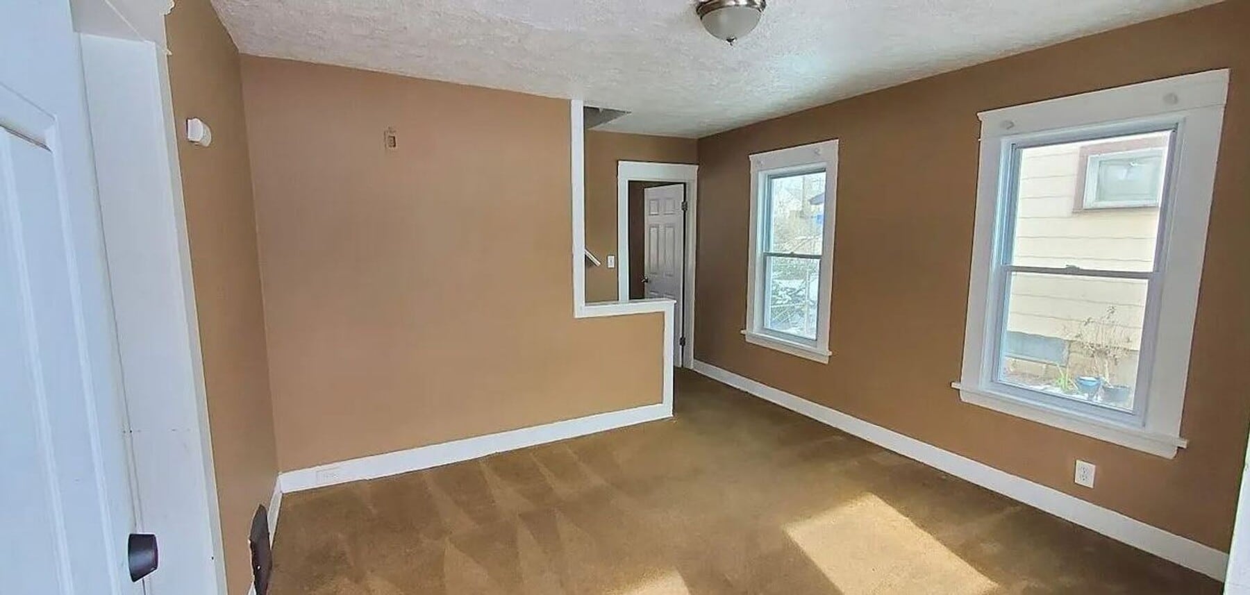 Photo - 9609 Nelson Ave