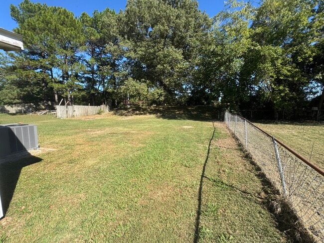 Photo - 2208 Mary Jane Dr