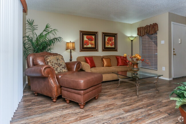 2BR, 2BA - B1 - 972SF - Living Room
