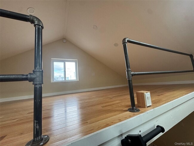 Photo - 108-12 Rockaway Beach Blvd Unidad 4