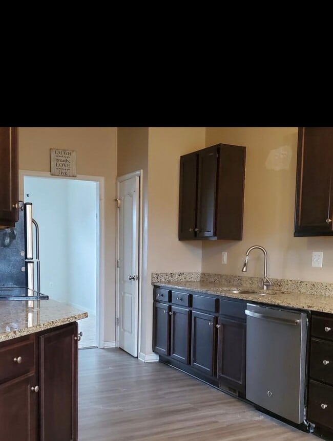 Photo - 7125 Durrette Rd