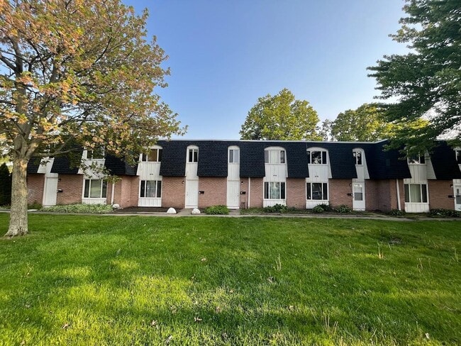 Building Photo - 5510 Beavercrest Dr