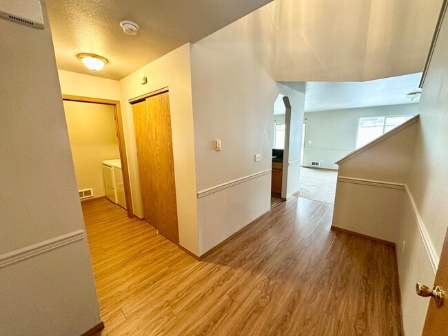 Photo - 2109 Yellowstone St Unit B