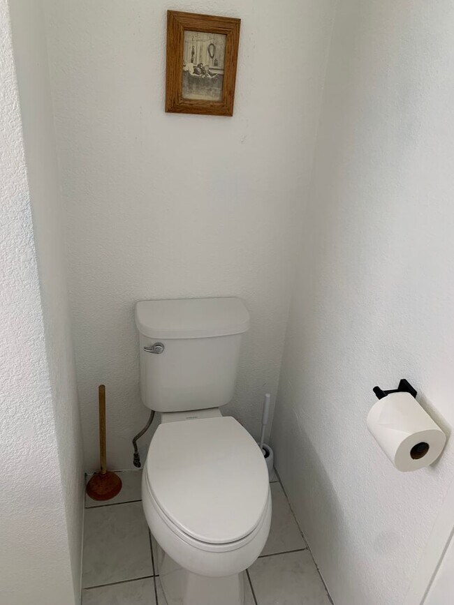 Photo - Fully Furnished 2 bedroom