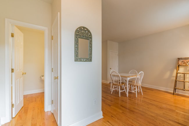Photo - 2344 N 54th St