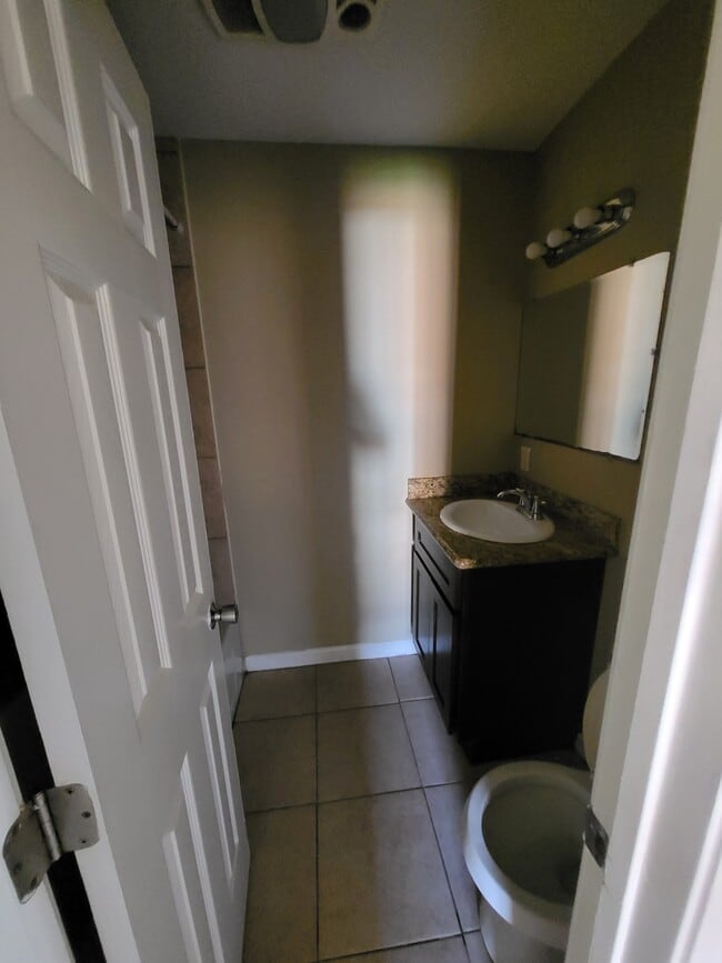 Photo - 9628 El Scott Ave