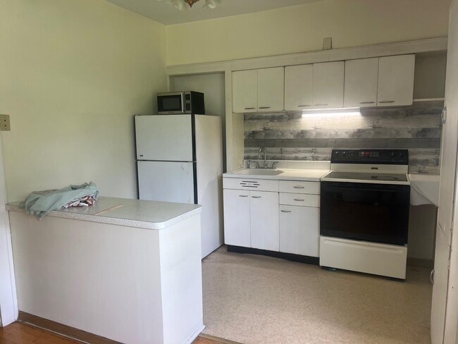 Photo - W379N5686 N Lake Rd Apartment