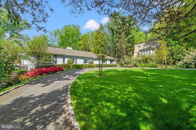 Photo - 4905 Dorset Ave